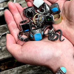 What do mens turquoise jewelry mean?