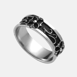 Retro Four-Leaf Clover Stainless Steel Ring