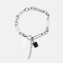 Einfaches Armband aus Edelstahl mit schwarzem Edelstein und Schnalle